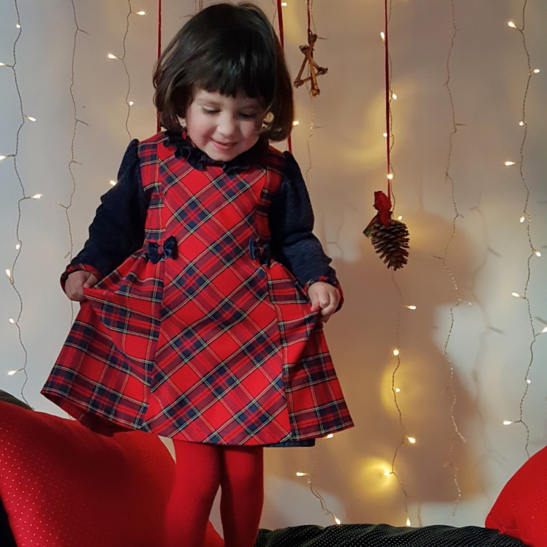 Vestido em Malha e Xadrez Natal, azul marinho e vermelho